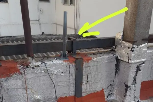 Instalación antena Starlink en terraza hotel Buenos Aires