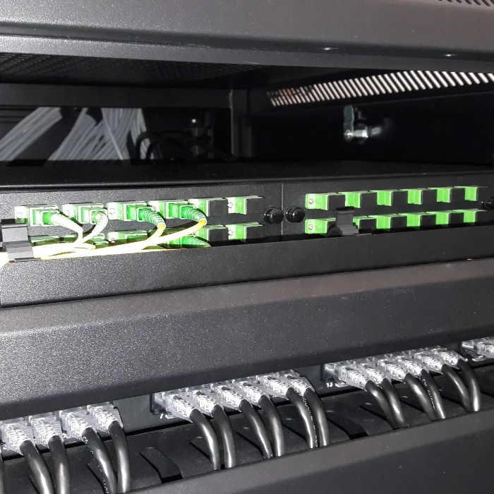 Instalación de cámaras con fibra óptica