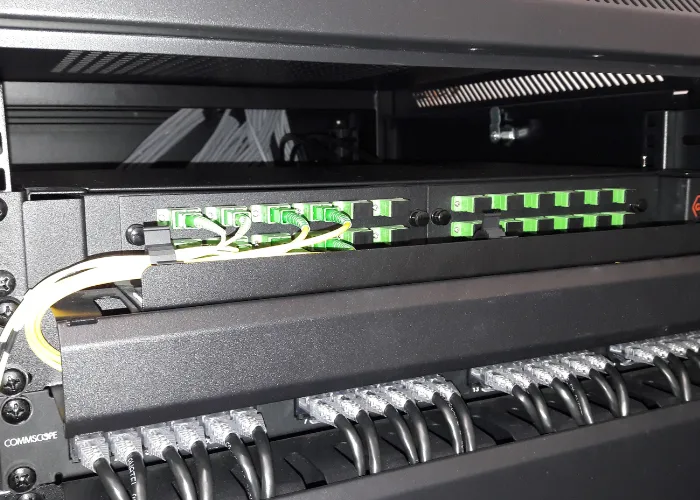 Proyecto de fibra óptica para empresas